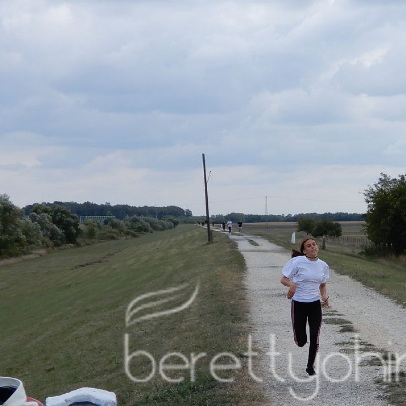 Mezei futóbajnokság Berettyóújfaluban 84